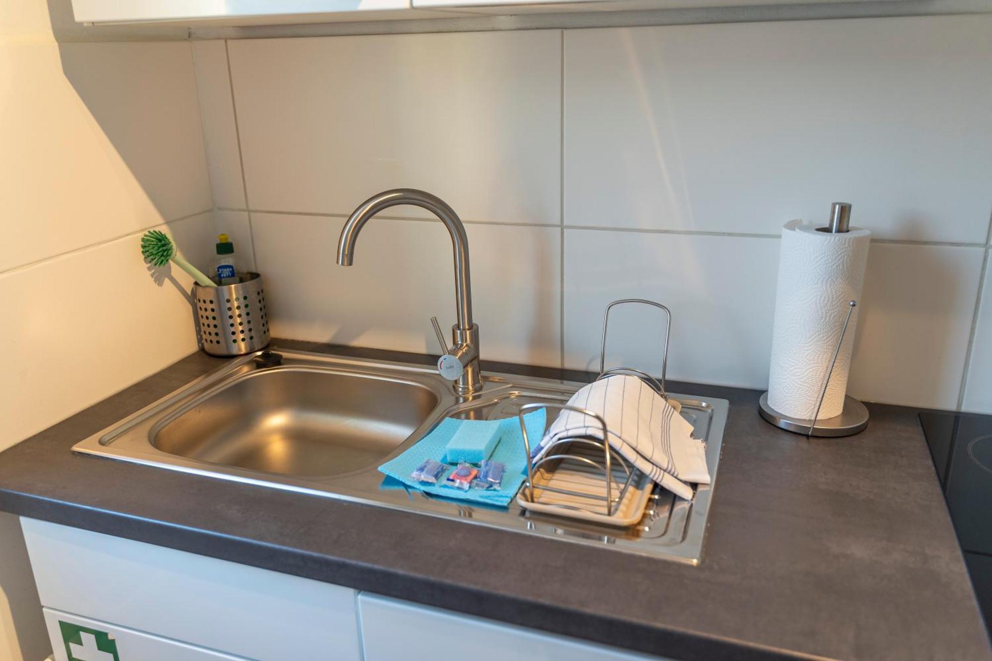 Rr - Stylish Apartment 50Qm - Wifi - Washer - Tv Magdeburg Dış mekan fotoğraf